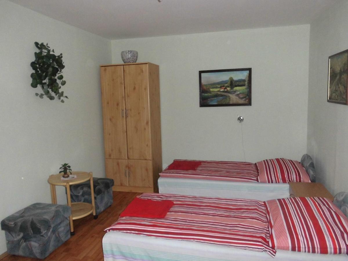 Fenyves Apartman Sarospatak Luaran gambar
