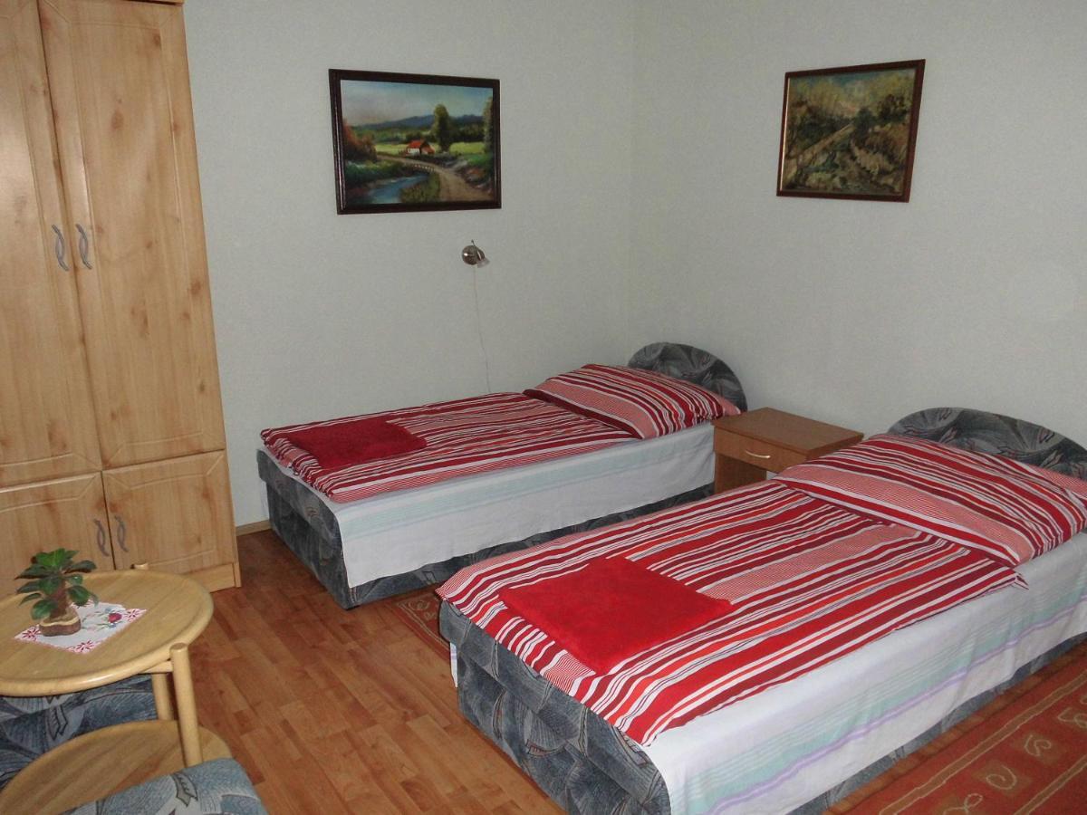 Fenyves Apartman Sarospatak Luaran gambar
