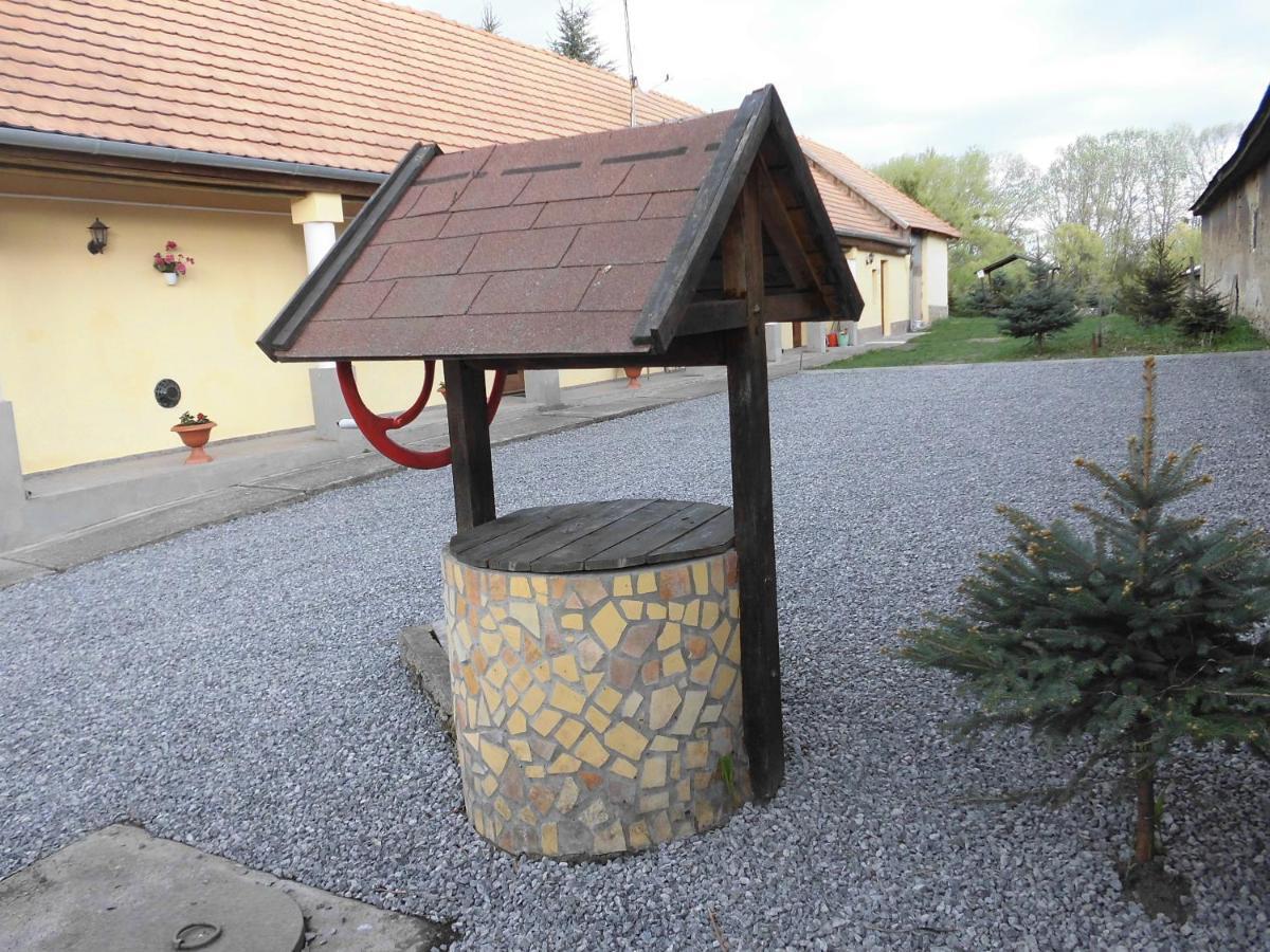 Fenyves Apartman Sarospatak Luaran gambar